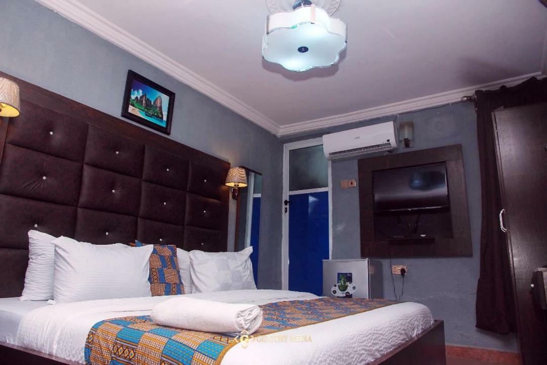 Tega Suites อีเคจา ภายนอก รูปภาพ